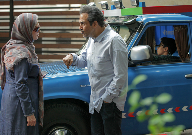 8 نکته درباره نیسان آبی: از جمشید هاشم پور تا مهران غفوریان، علیرضا خمسه و دیگران... 8 نکته درباره نیسان آبی: از جمشید هاشم پور تا مهران غفوریان، علیرضا خمسه و دیگران...