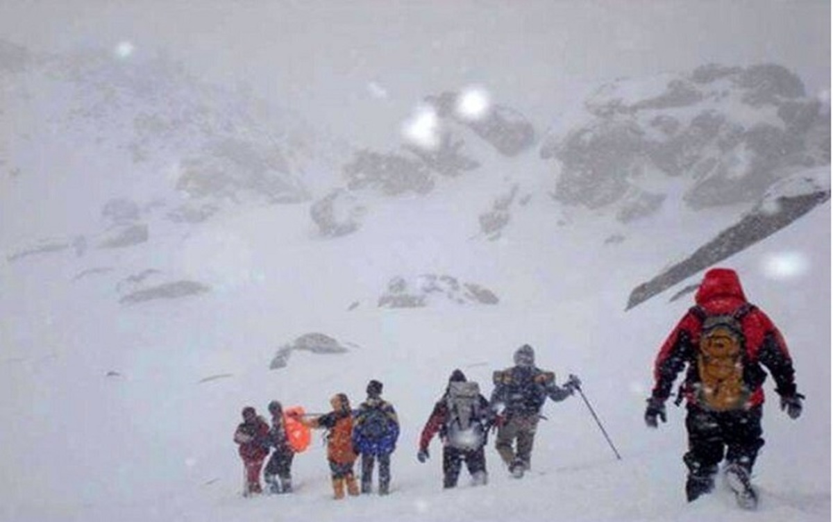 کرمانشاه/ نجات 22 کوهنورد در ارتفاعات شاهو