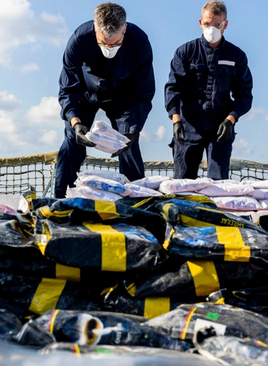 آمریکا: یک کشتی از ایران به سمت حوثی های یمن را توقیف کردیم