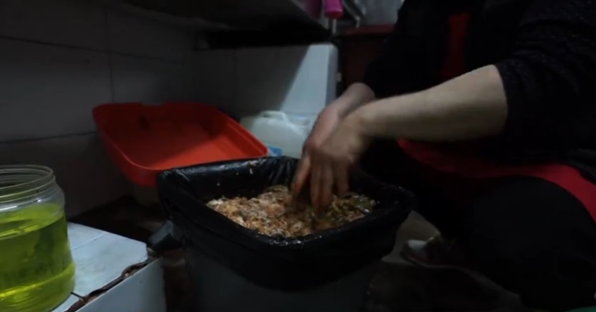 تبدیل کره جنوبی از یک زباله ساز به یک بازیافت کننده غذا/ در کمتر از 30 سال سطل مخصوص زباله مواد غذای در رستوران کره جنوبی