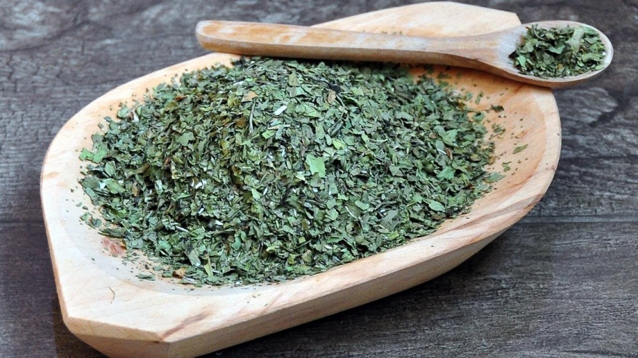 انجدان رومی: آشنایی با یک گیاه معجزه گر! (+عکس) انجدان رومی: آشنایی با یک گیاه معجزه گر! (+عکس)