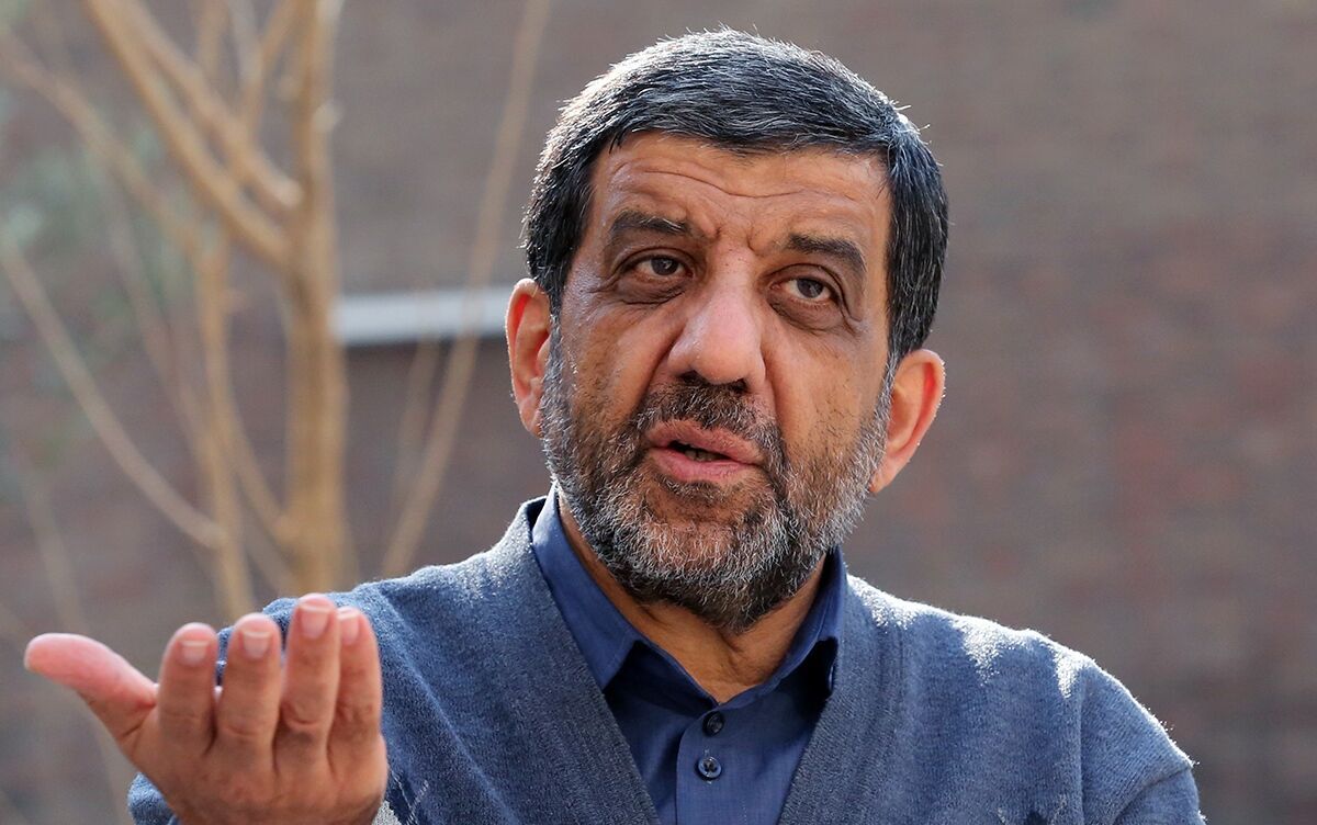 آقای ضرغامی! روی معدن طلا، هویج نمی کارند