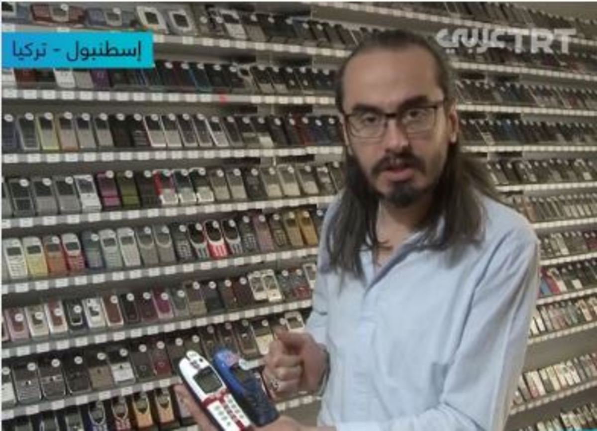 بزرگترین کلکسیونر گوشی موبایل (فیلم)