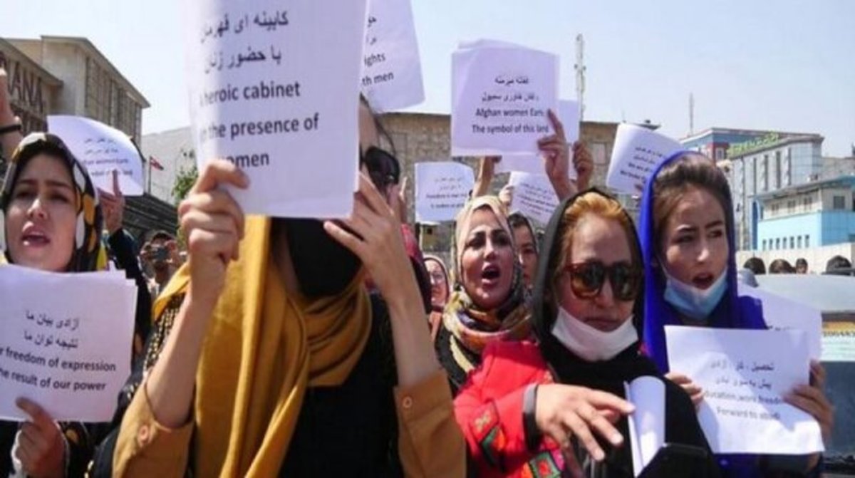 تظاهرات زنان در کابل در اعتراض به تعطیلی مدارس دخترانه