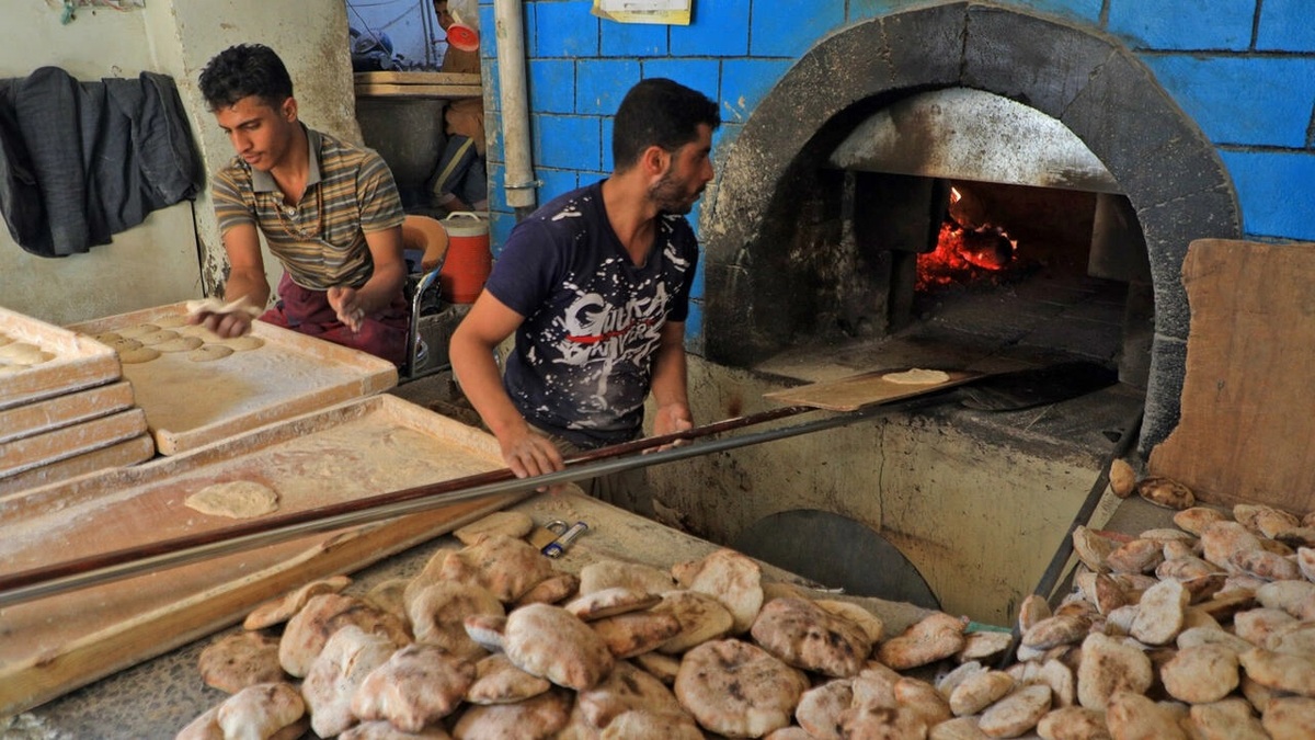 اثر تهاجم روسیه بر سفره‌ افطار مسلمانان/ از گرانی تا کمبود مواد غذایی