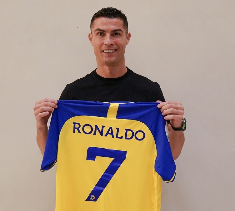 رونالدو به النصر سعودی پیوست رونالدو به النصر سعودی پیوست