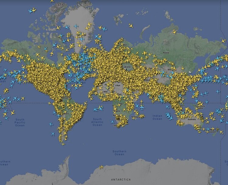 ترافیک هوایی عجیب در نخستین روز از سال ۲۰۲۳ ( عکس)