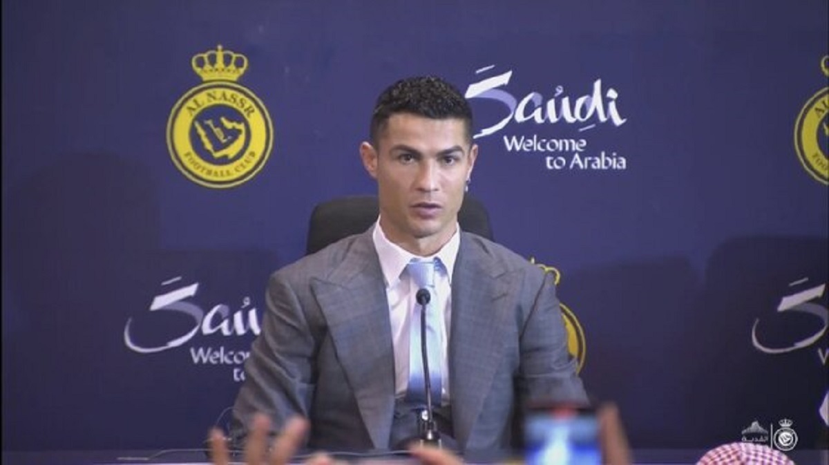 رونالدو: اکنون نوبت موفقیتم در آسیاست/ این یک قرارداد خاص است چرا که من خاص هستم