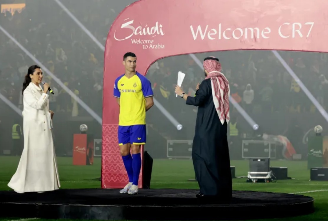 قرارداد جدید با رونالدو / 200 میلیون یورو برای تبلیغ جام جهانی عربستان سعودی قرارداد جدید با رونالدو / 200 میلیون یورو برای تبلیغ جام جهانی عربستان سعودی