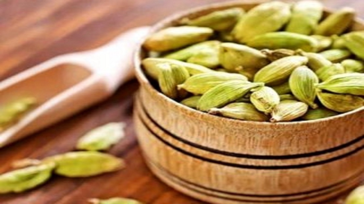 این ادویه معجزه می‌کند/ درمان سکسکه، گلو درد و سلامت قلب و عروق