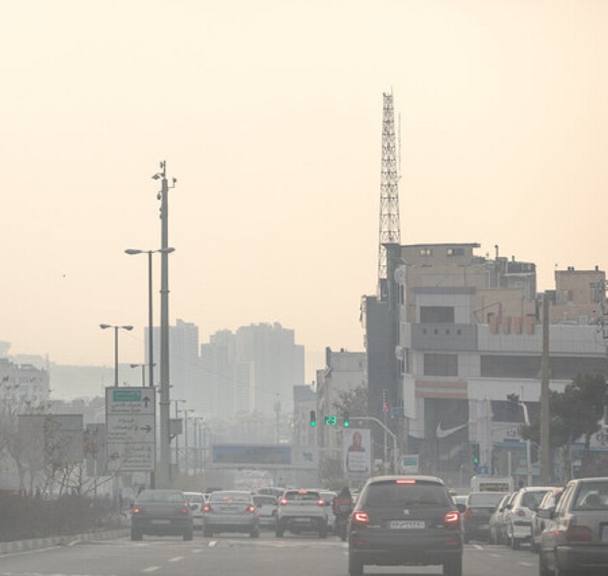 کاهش کیفیت هوا در ۴ کلانشهر/بارش برف و باران در نقاط مختلف کشور