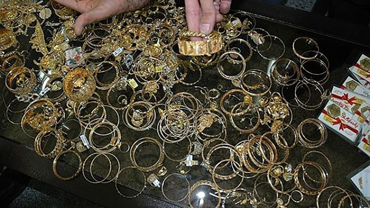 سارقان ۳ و نیم کیلو طلا در قم به دام پلیس افتادند