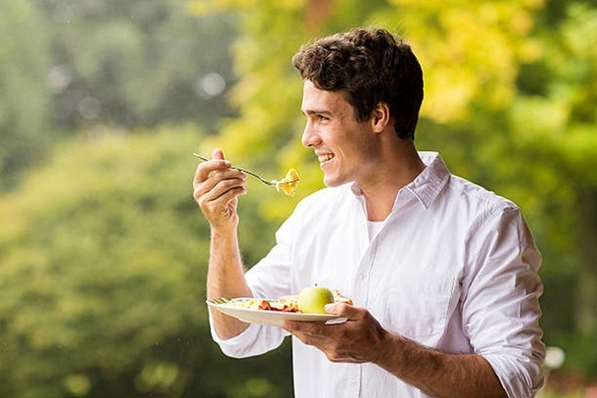 بعد از غذا خوردن این 7 کار را انجام ندهید