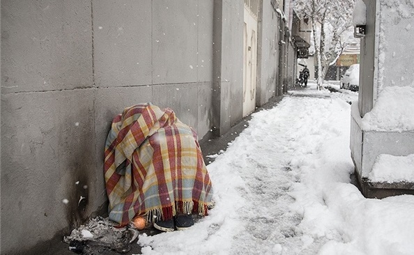 روایت تلخ زنان و مردانی که در زمستان سردِ سخت، پناهی ندارند
