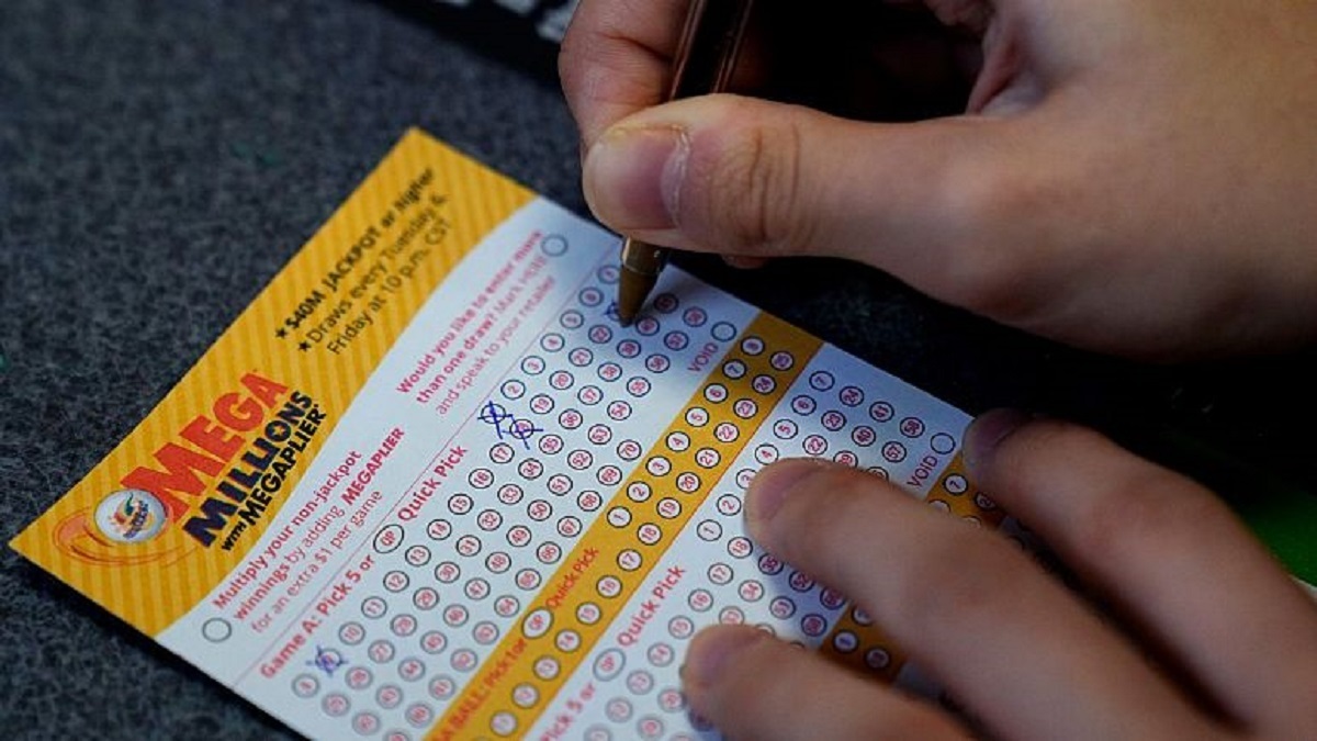 برنده جایزه ۱.۳۵ میلیارد دلاری بخت‌آزمایی «مگا میلیونز» در آمریکا مشخص شد