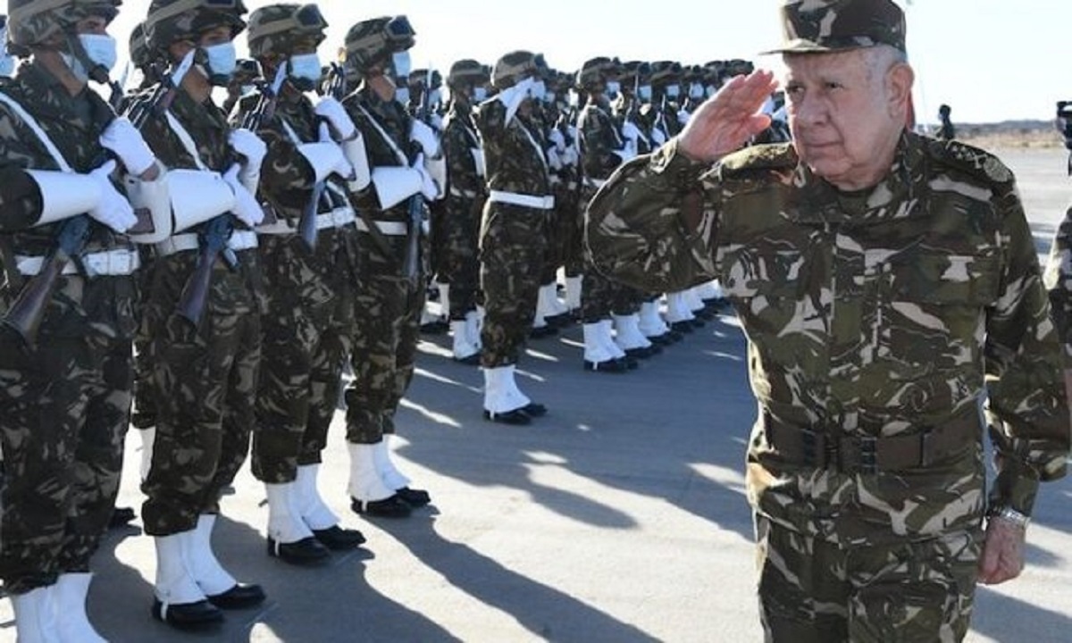 سفر رئیس ستاد ارتش الجزایر به فرانسه برای اولین بار بعد از ۱۷ سال