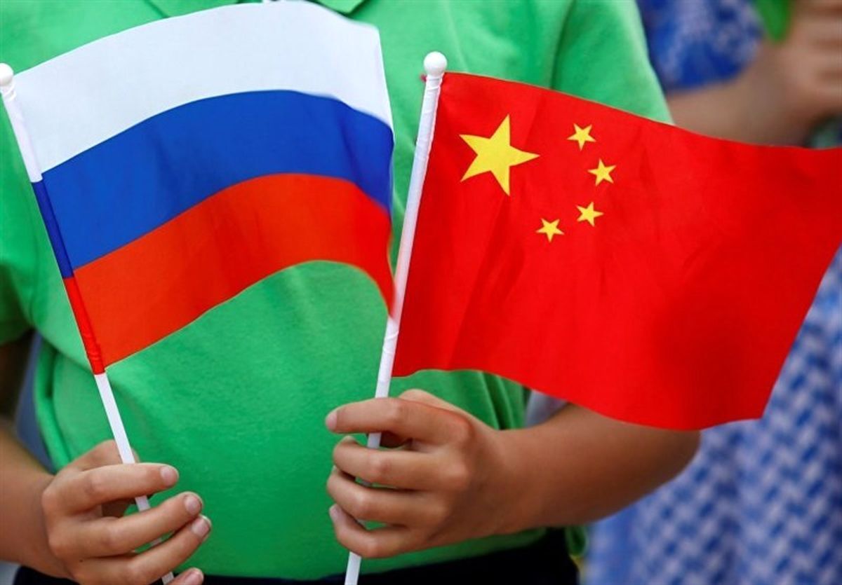 چین: برای همکاری با روسیه در راستای ایجاد نظم جهانی عادلانه‌تر آماده‌ایم