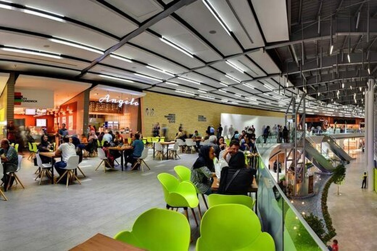 بنر نصب شده در مجتمع مهروماه بعد از رفع پلمب به‌دلیل عدم رعایت حجاب (+عکس)