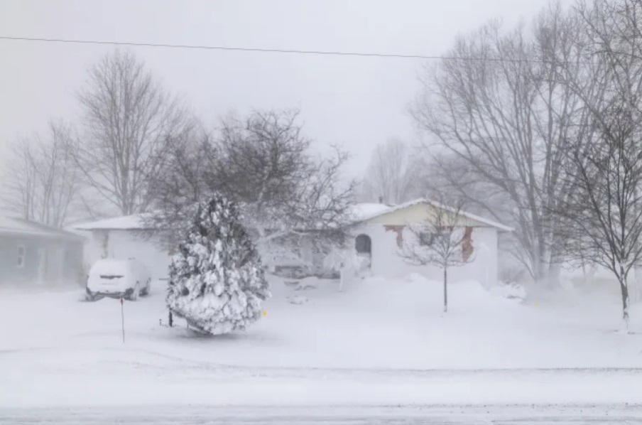 تصاویری از برف و سرمای مرگبار در آمریکا