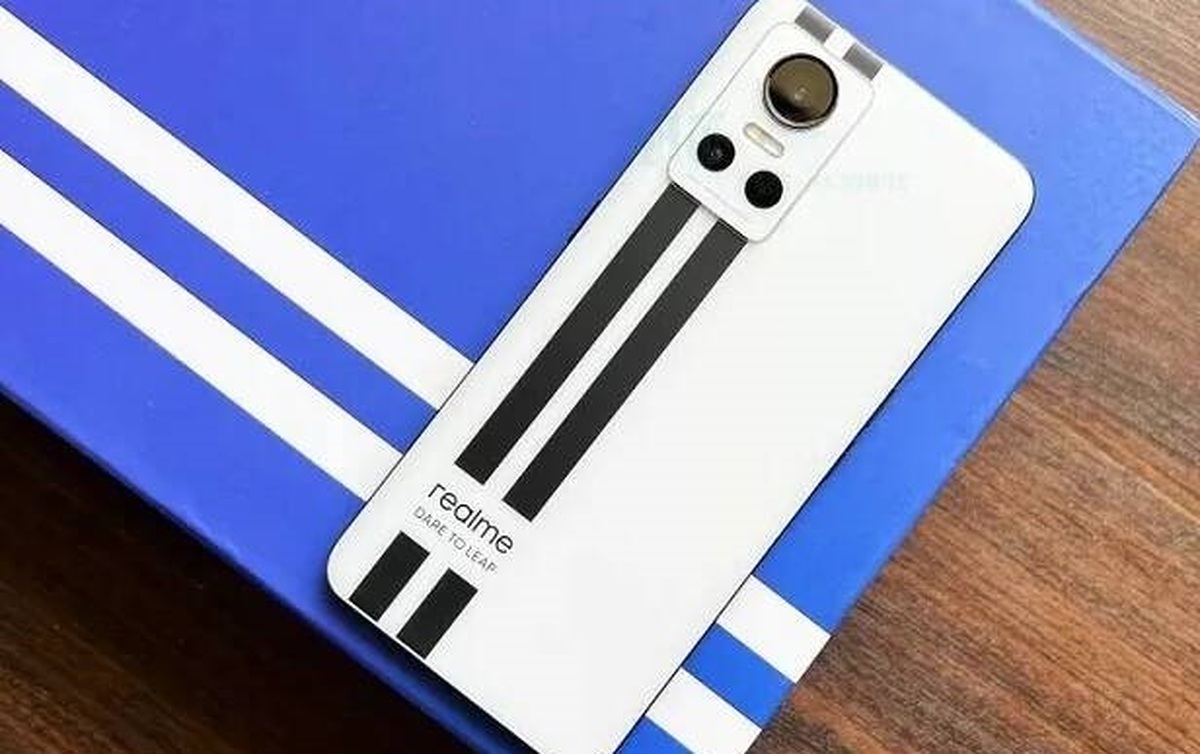 یک گوشی فوق‌العاده با سریع ترین شارژ (+عکس)