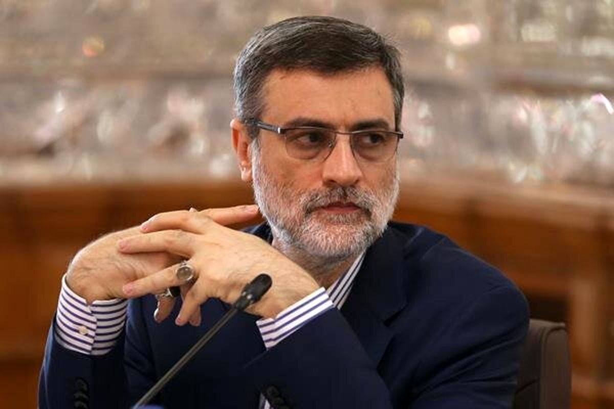 معاون رئیسی: مساله شهدا موی زنان بود / افزایش حقوق کارگران در آخر سال گذشته منجر به افزایش تورم شد / حدود 35 درصد اقتصاد ما مستقیما به ارز خارجی وابسته است
