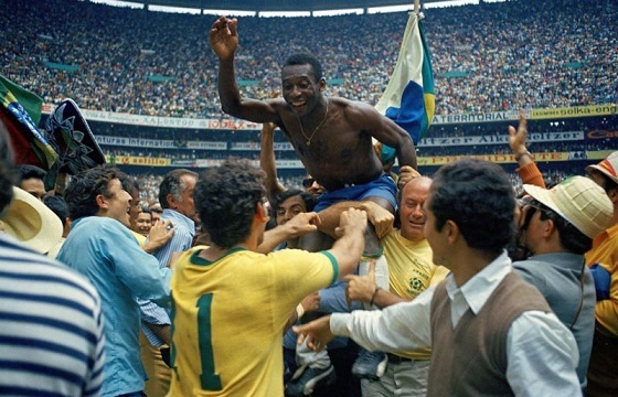 پله؛ وداع با مروارید سیاه فوتبال برزیل و جهان/ خاطرۀ سفر به تهران در 50 سال پیش
