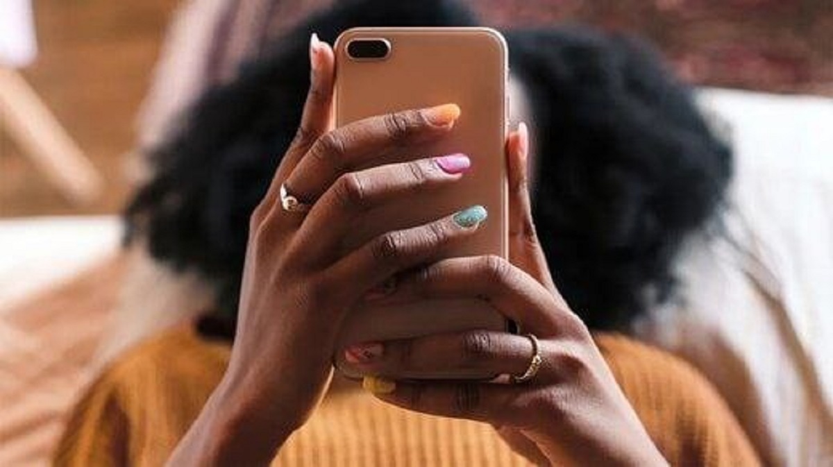 ارسال پیامک شوک آور به برخی بیماران یک کلینیک انگلیسی در شب کریسمس