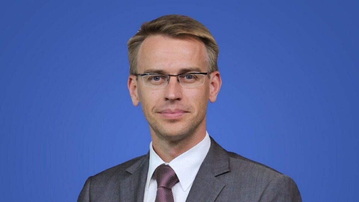 سخنگوی اتحادیه اروپا: بورل به تعامل با ایران و آمریکا در زمینه مذاکرات برجام ادامه می دهد