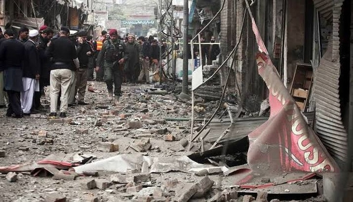 ببینید |  انفجار مسجدی در پاکستان با ۲۸ کشته