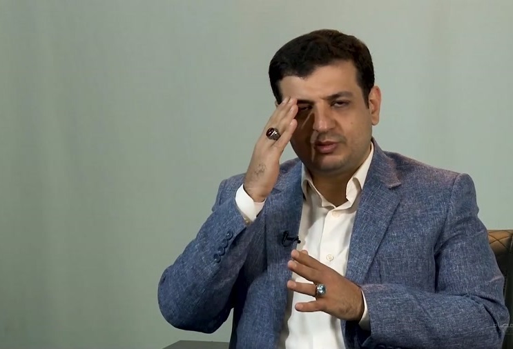 سریال رائفی پور سریال رائفی پور ! یکی نیست این دستگاه تولید توهین را از برق بکشد؟