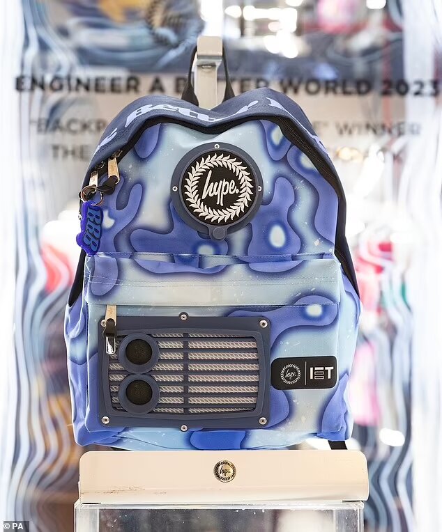 هدیه باورنکردنی دختر ۱۲ ساله برای مادر بیمارش (+عکس) هدیه باورنکردنی دختر ۱۲ ساله برای مادر بیمارش (+عکس)