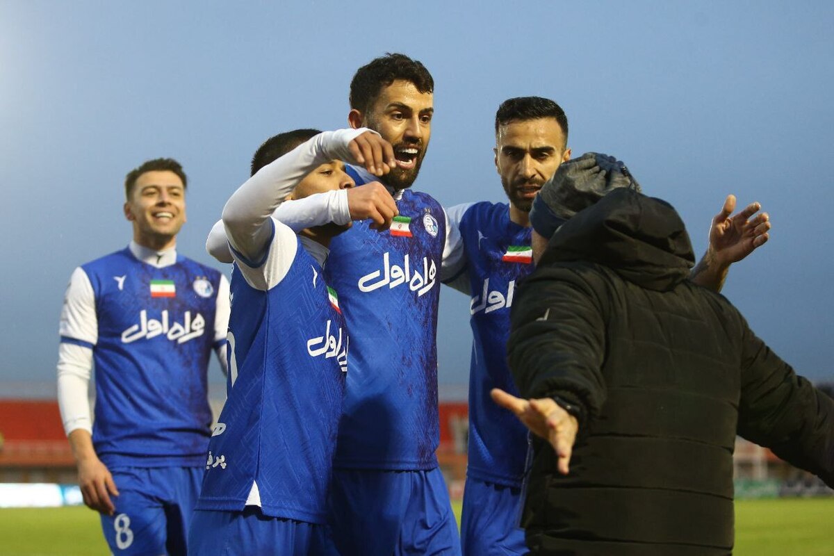 مس کرمان 2 - 3 استقلال/ بازگشت استقلال به کورس قهرمانی