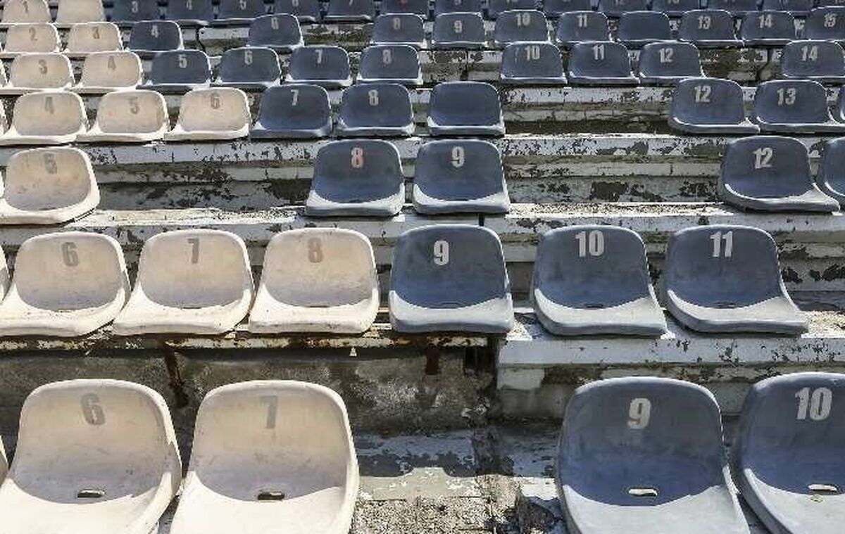 شرکت توسعه و نگهداری اماکن ورزشی: طبقه دوم ورزشگاه آزادی غیر قابل استفاده است