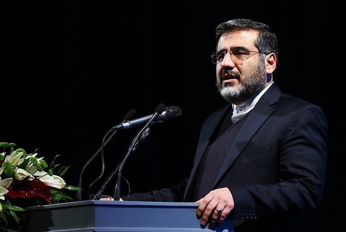 وزیر ارشاد: ایران با قدرت مسیر پیشرفت را طی می کند/ این انقلاب نور الهی است و خاموش نمی‌شود