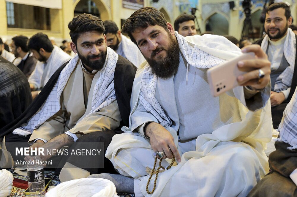 سوگندنامه طلاب در مراسم عمامه‌گذاری (+ تصویر سوگندنامه)