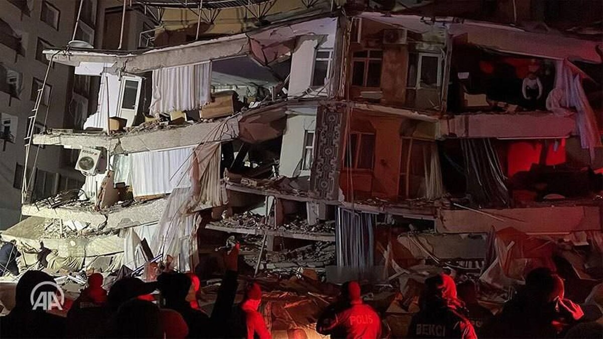 کشته شدن خواهر نخست‌وزیر سوریه و به همراه ۱۱ فرزند و نوه‌اش در زلزله