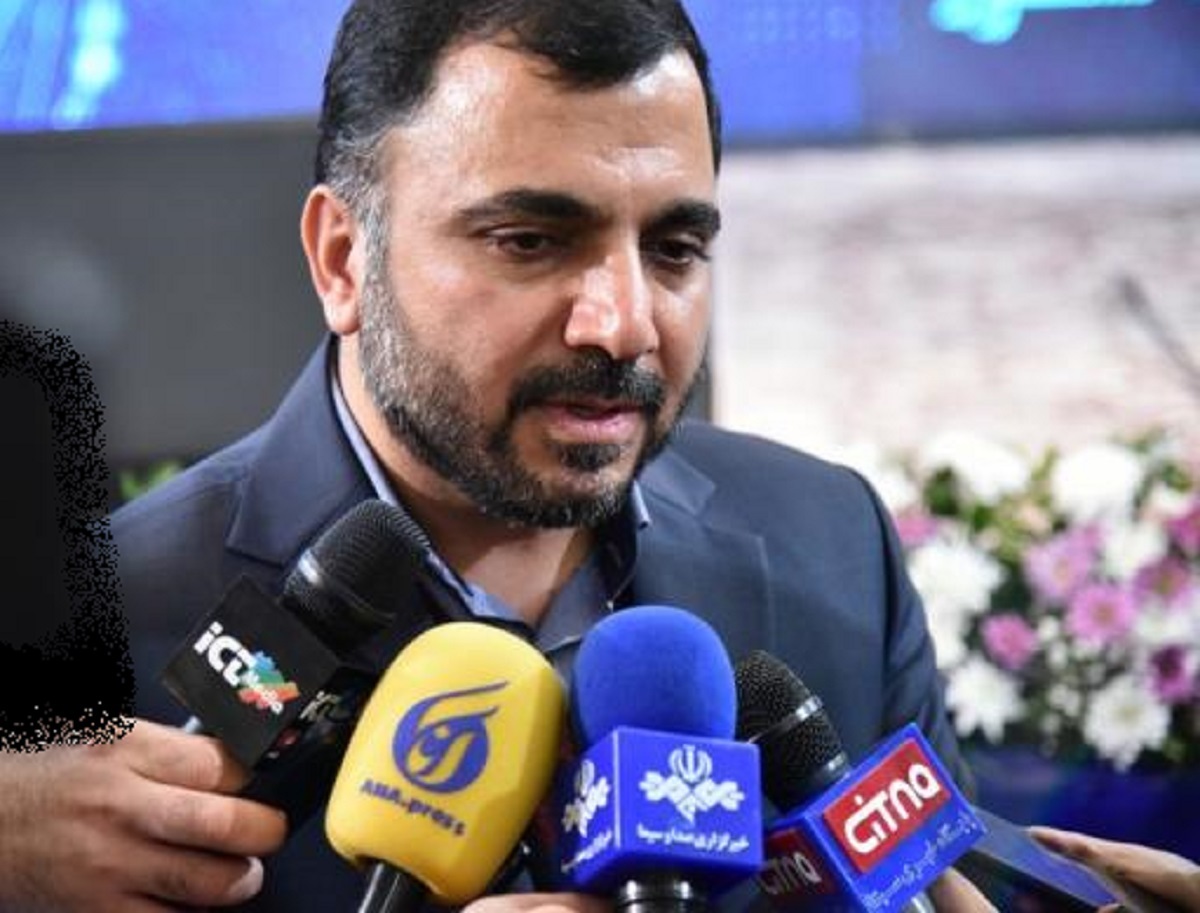 استقبال وزیر ارتباطات از  اینترنت ماهواره‌ای: مکاتباتی انجام شده؛ نتایج آن به زودی اعلام می‌شود