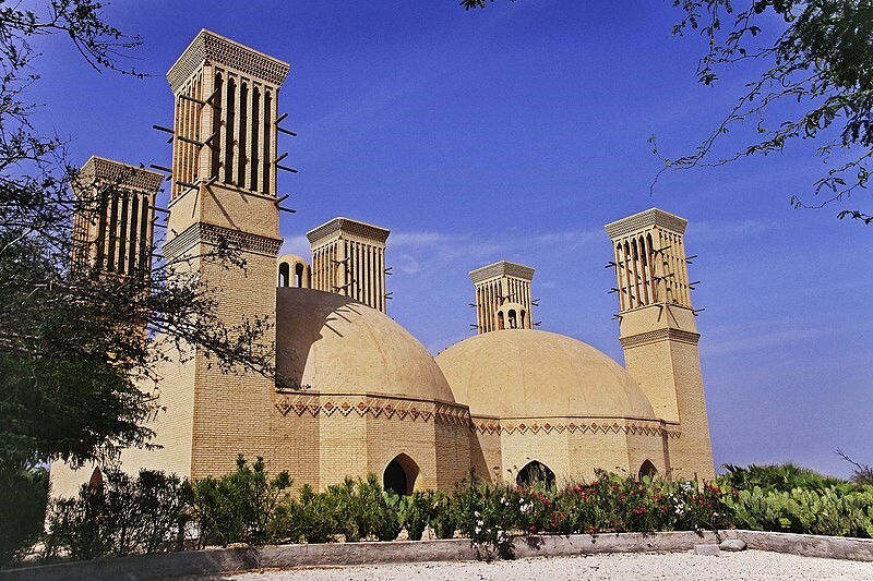 نگاهی به کیش و جاذبههای بهاری آن نگاهی به کیش و جاذبههای بهاری آن