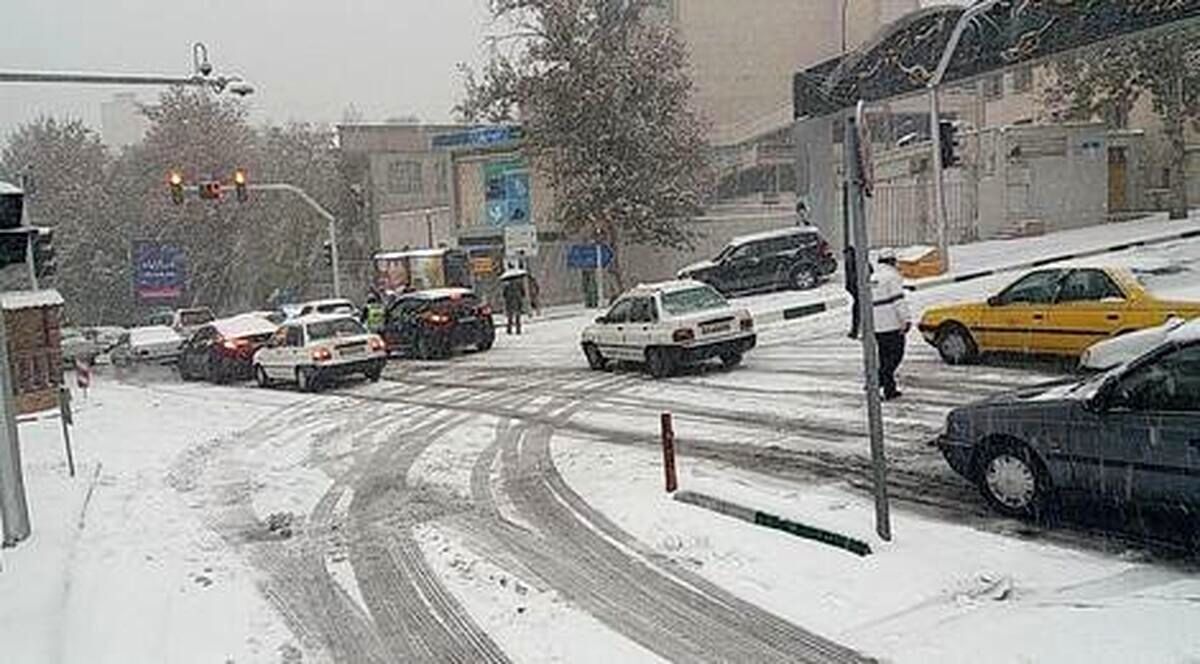 بارش برف در تهران (عکس)