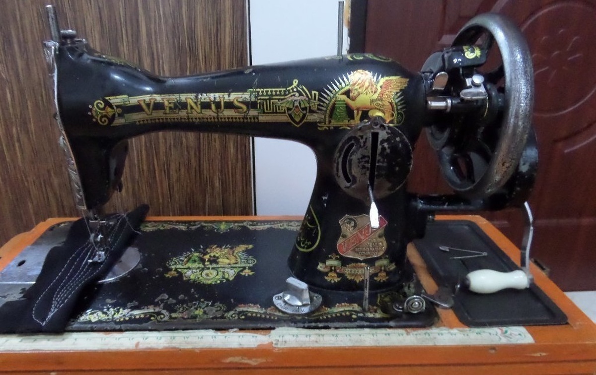 جنجال بزرگ بر سر چرخ خیاطی ها قدیمی میلیاردی/ «جنگ روسیه و اوکراین ذخایر اکسیر گرانبها را نابود کرده!»