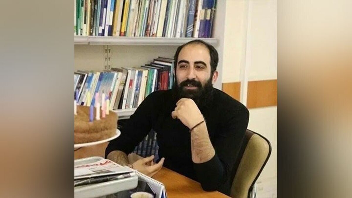 امیرعباس آزرم‌وند روزنامه‌نگار حوزه کارگری، آزاد شد