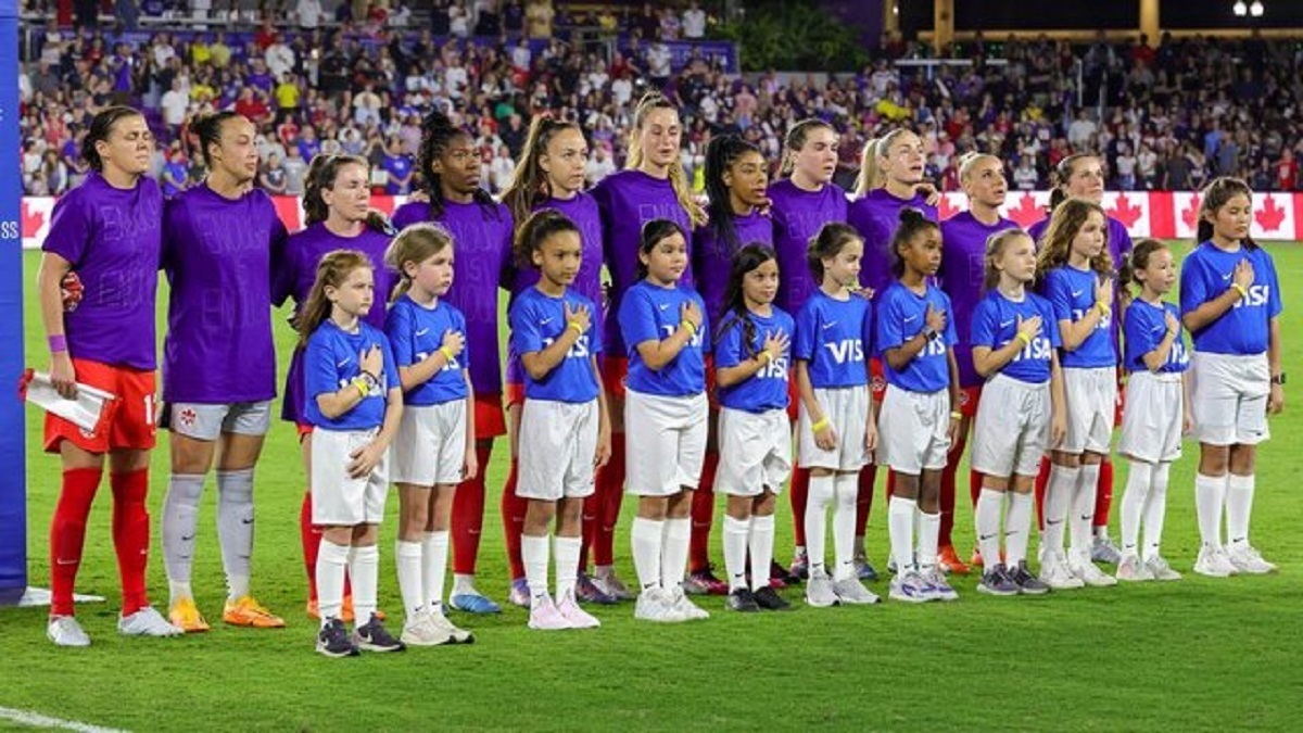 اعتراض زنان فوتبالیست در کانادا ؛ 