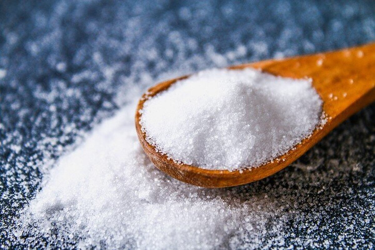 با کاهش ۱۵ ماده غذایی مصرف نمک را کم دهید
