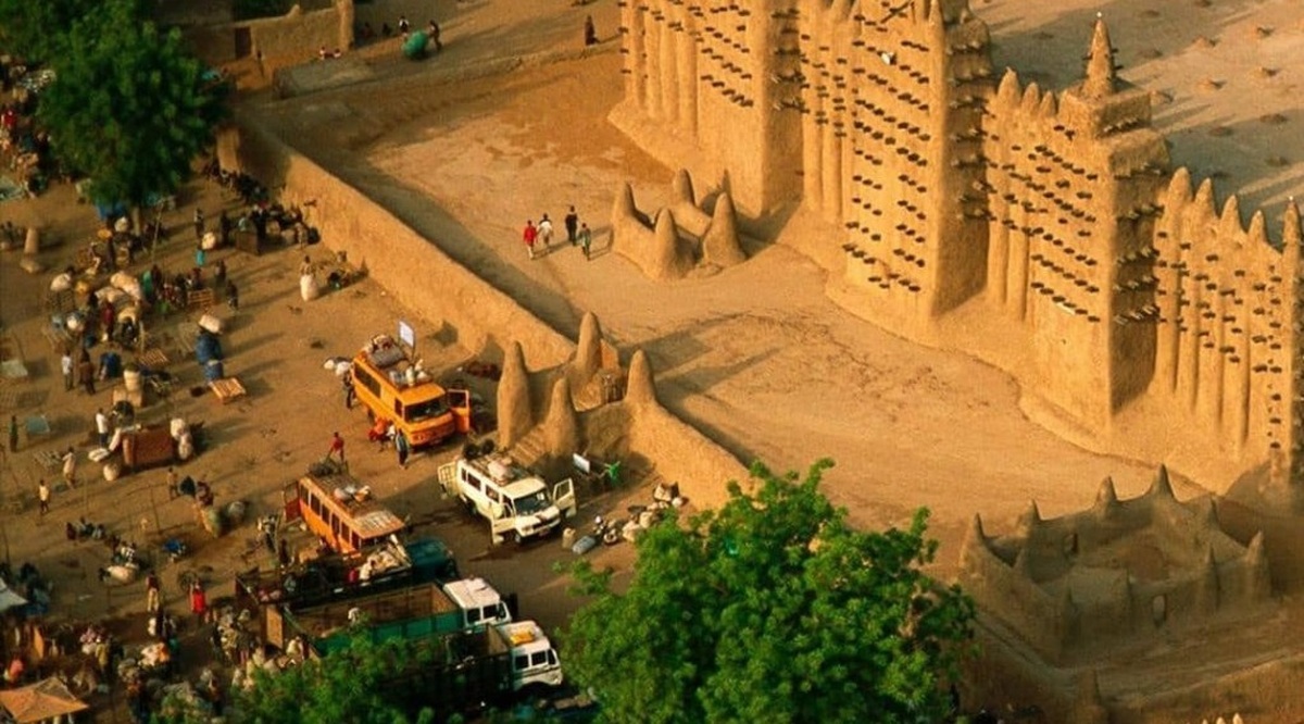 شهر خشتی زیبا در آفریقا (عکس)