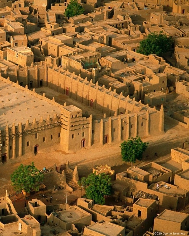 شهر خشتی زیبا در آفریقا (عکس)