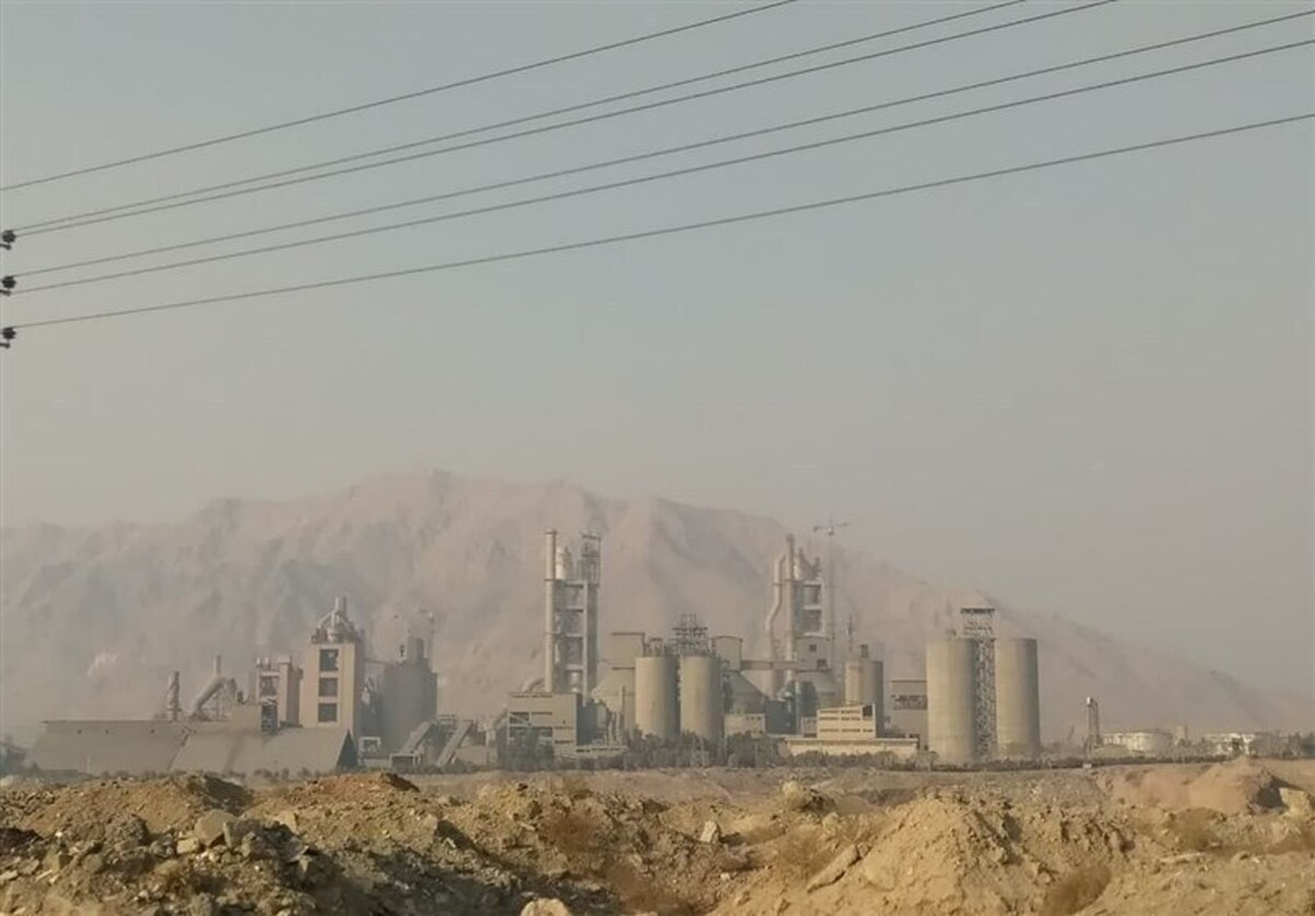 مدیرعامل کارخانه سیمان تهران: نباید هر فعالیت مخرب محیط زیست را تعطیل کرد/ سرطان مردم ربطی به ما ندارد