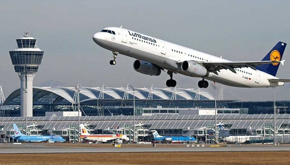 افزایش ۳۰ درصدی نرخ بلیت هواپیما/ شرکت‌های هواپیمایی: براساس قانون گران کردیم