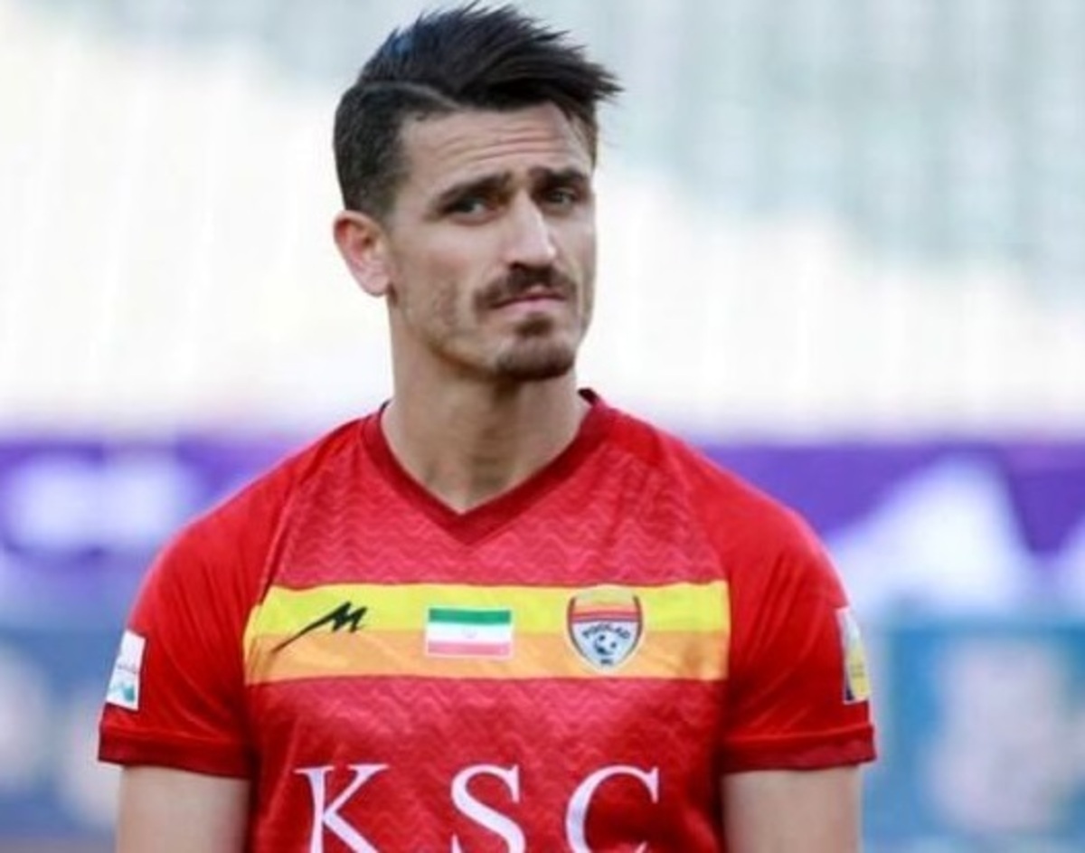 فولاد، وریا غفوری را کنار گذاشت