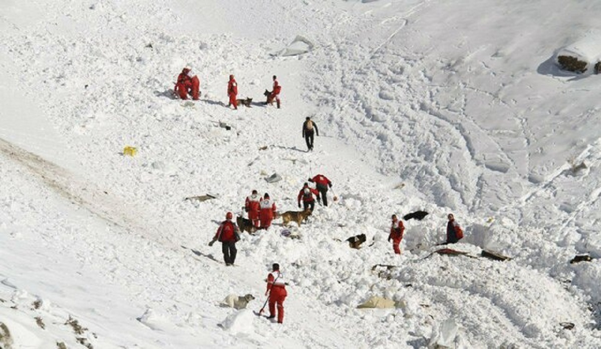 نجات جان کوهنورد ۲۸ ساله در توچال تهران