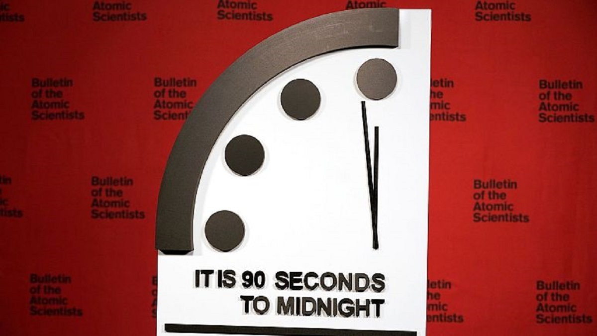 جهان ۱۰ ثانیه به آخرالزمان نزدیک‌تر شد/ «فقط۹۰ ثانیه تا پایان کار دنیا مانده»